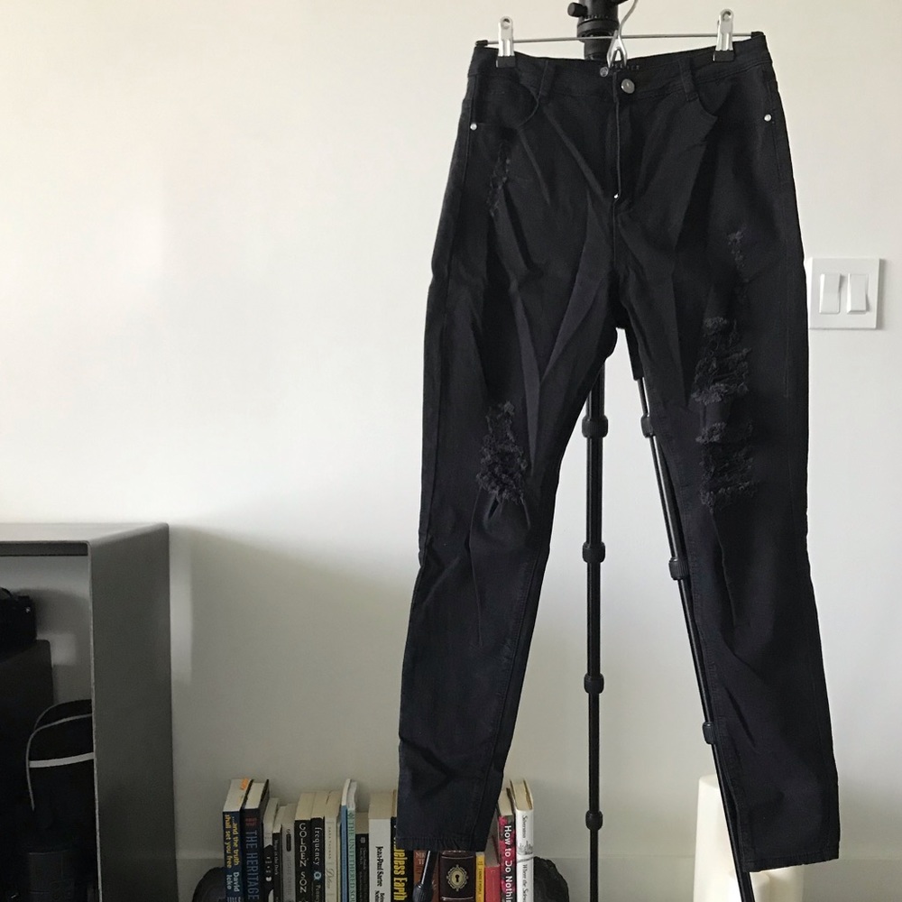 Missguided High Waist Ripped Jeans sz 8